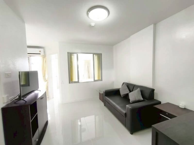 Lumpini Condo Town Bodindecha Ramkhamhaeng, Bangkok, Soi Ramkhamhaeng 43/1, Phlapphla, Wang Thonglang, Bangkok, 1 Bedroom, 28 sqm, Condo For Rent, by Agentbkk, 500302861 - DDproperty.com