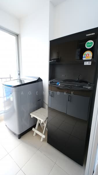 Supalai Park Ekkamai-Thonglor, Bangkok, Petchaburi Road, Bang Kapi, Huai Khwang, Bangkok, Studio, 34 sqm, Condo For Rent, by Agentbkk, 500302914 - DDproperty.com