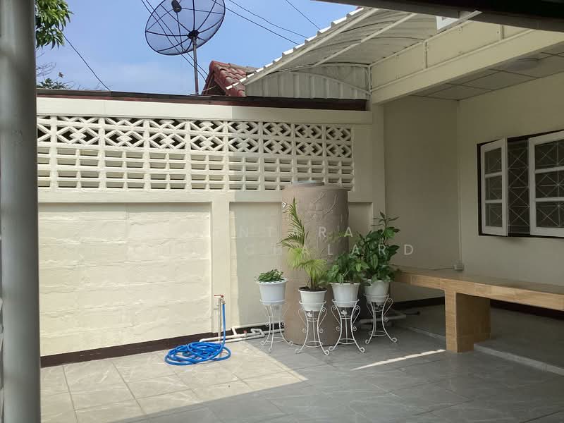 ทาวน์เฮ้าส์ รีโนเวท สวย คุ้ม พร้อมอยู่ นวมินทร์ 74, Bangkok, นวมินทร์, Khan Na Yao, Bangkok, 2 Bedrooms, 64 sqm, Townhouse For Sale, by Jintara Chaochalard, 500302921 - DDproperty.com