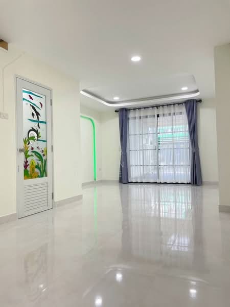 Prempree Rangsit-Nakhon Nayok, Pathum Thani, Prachathipat, Thanyaburi, Pathum Thani, 3 Bedrooms, 110 sqm, Townhouse For Sale, by Connex Property, 500302947 - DDproperty.com
