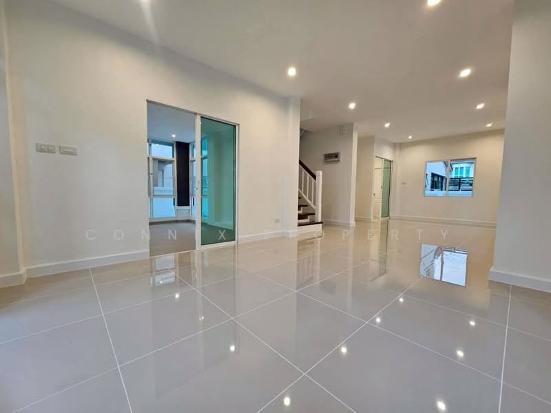 Perfect Place Manirin Lake & Park Ratchapruek – Tiwanon, Pathum Thani, Saphan Nonthaburi-Bang Bua Thong Road (Road 345), Bang Khu Wat, Muang Pathum Thani, Pathum Thani, 4 Bedrooms, 220 sqm, Single Detached House For Sale, by Connex Property, 500302986 - DDproperty.com