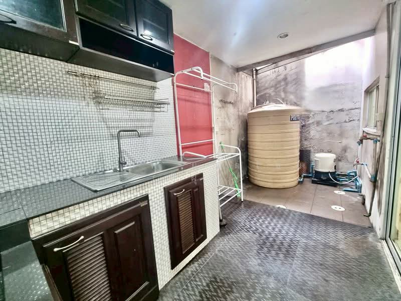Pruksa Town Nexts Ramindra-Wongwaen, Bangkok, Phraya Suren Road, Bang Chun, Khlong Sam Wa, Bangkok, 3 Bedrooms, 64 sqm, Townhouse For Sale, by สรภพ ยอดไชย (สีฝุ่น), 500302993 - DDproperty.com