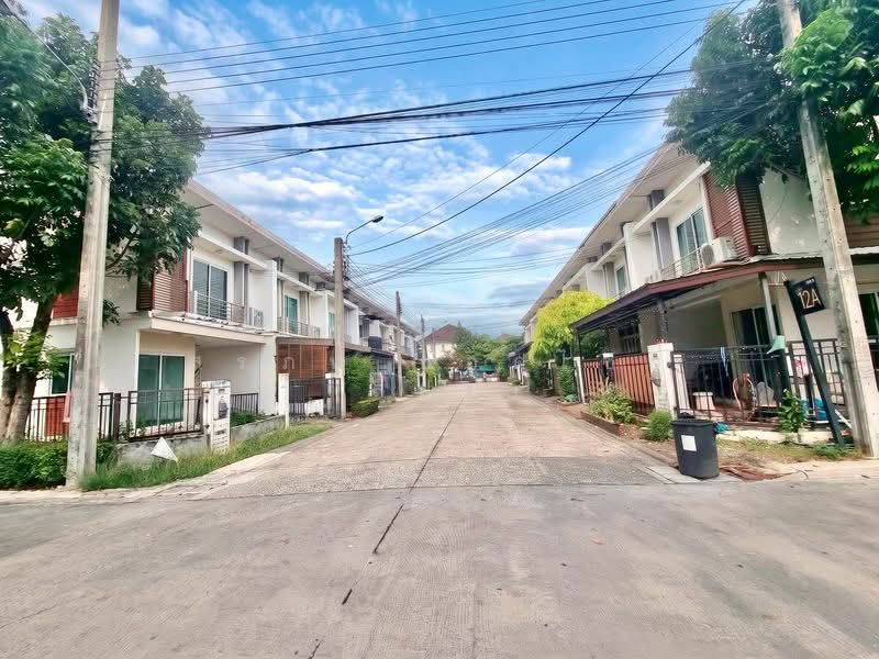 Pruksa Town Nexts Ramindra-Wongwaen : พฤกษาทาวน์ เน็กซ์ รามอินทรา-วงแหวนฯ, กรุงเทพ, ถนนพระยาสุเรนทร์, บางชัน, คลองสามวา, กรุงเทพ, 64 ตร.ม., ทาวน์เฮ้าส์ ขาย, โดย สรภพ ยอดไชย (สีฝุ่น), 500302993 - DDproperty.com