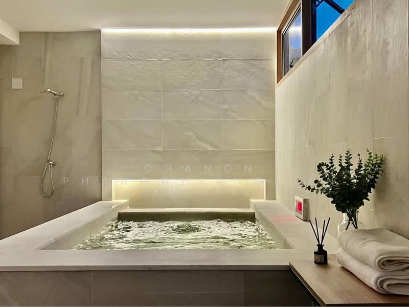 Townhouse Eakkamai 22, กรุงเทพ, เอกมัย, พระโขนงเหนือ, วัฒนา, กรุงเทพ, 200 ตร.ม., ทาวน์เฮ้าส์ ให้เช่า, โดย Chanon Phangchienghien, 500303020 - DDproperty.com