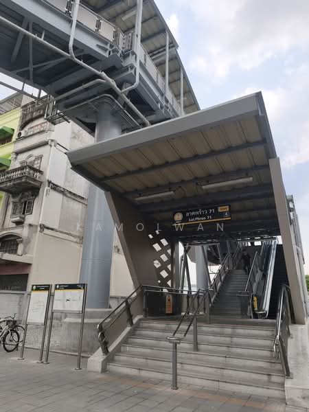 Building , next to Lat Phrao Road 80/1-80/2, good location, 5-story building, near BTS station., Bangkok, ลาดพร้าว, Wang Thonglang, Wang Thonglang, Bangkok, , 250 sqm, Shophouse For Sale, by Kamolwan, 500303044 - DDproperty.com