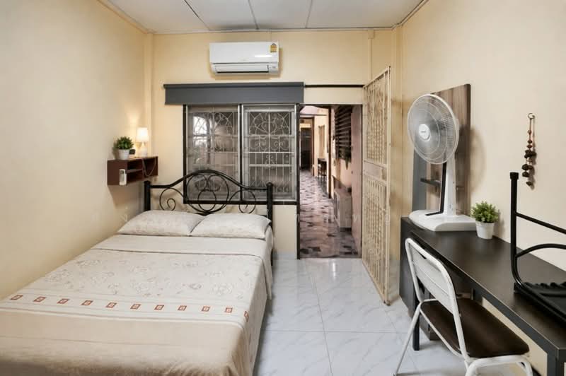 Mu Ban Bua Khao Ramkhamhaeng 174, Bangkok, Soi Ramkhamhaeng 174, Saen Sab, Min Buri, Bangkok, 5 Bedrooms, 140 sqm, Single Detached House For Sale, by สง่าชัย ไทรทองคำ, 500303055 - DDproperty.com