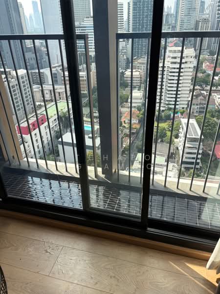 Noble Around Sukhumvit 33, Bangkok, 17 Soi Sukhumvit 33, Khlong Tan Nua, Watthana, Bangkok, 1 Bedroom, 38 sqm, Condo For Rent, by Phitchaporn Kongsamrong, 500303115 - DDproperty.com
