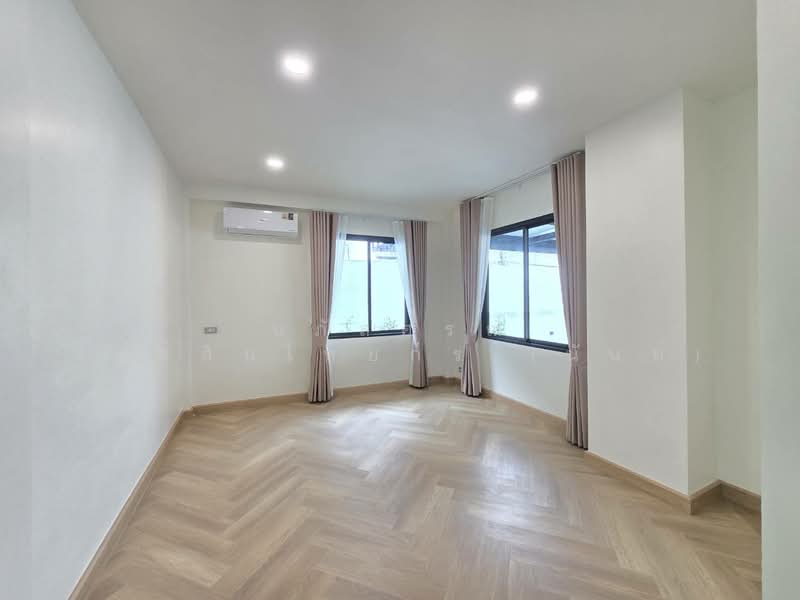บ้านเดี่ยว ถนนนวมินทร์127 นวลจันทร์ บึงกุ่ม กทม., Bangkok, นวมินทร์127, Nuan Chan, Bueng Kum, Bangkok, 3 Bedrooms, 320 sqm, Single Detached House For Sale, by นภัสศรณ์ วงศ์สินไทยกร (นันท์), 500303120 - DDproperty.com