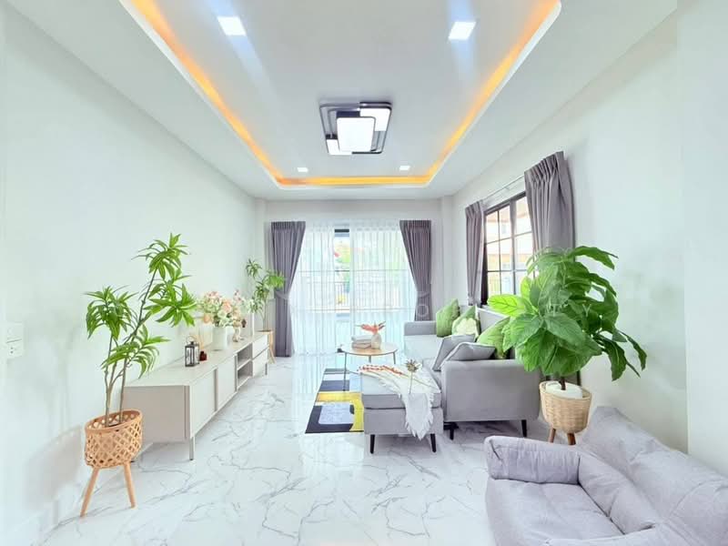 Poonsinh Thani 3, Bangkok, Rat Phatthana Road, Khlong Song Ton Nun, Lat Krabang, Bangkok, 3 Bedrooms, 110 sqm, Townhouse For Sale, by Connex Property, 500303121 - DDproperty.com