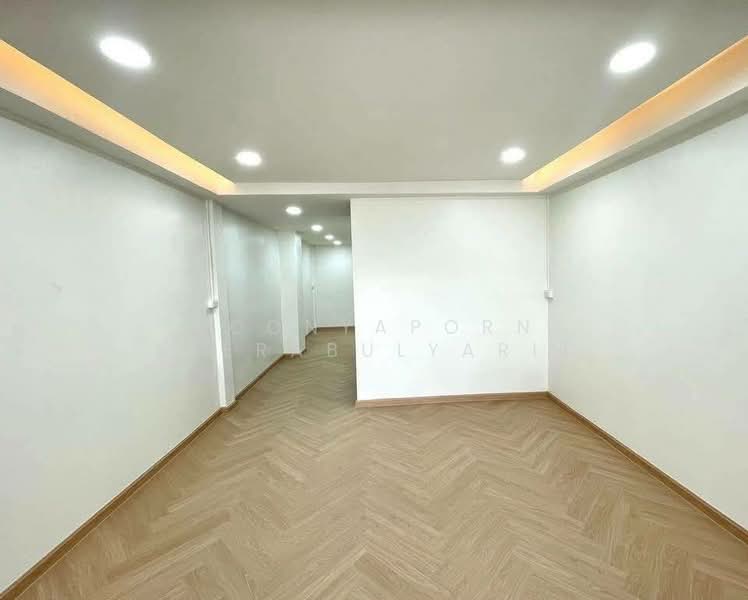 หมู่บ้าน วีเคโฮม ท่าข้าม-พระราม 2, Bangkok, Tha Kham, Bang Khun Thian, Bangkok, 2 Bedrooms, 128 sqm, Townhouse For Sale, by Poonyaporn Veerabulyarit, 500303134 - DDproperty.com