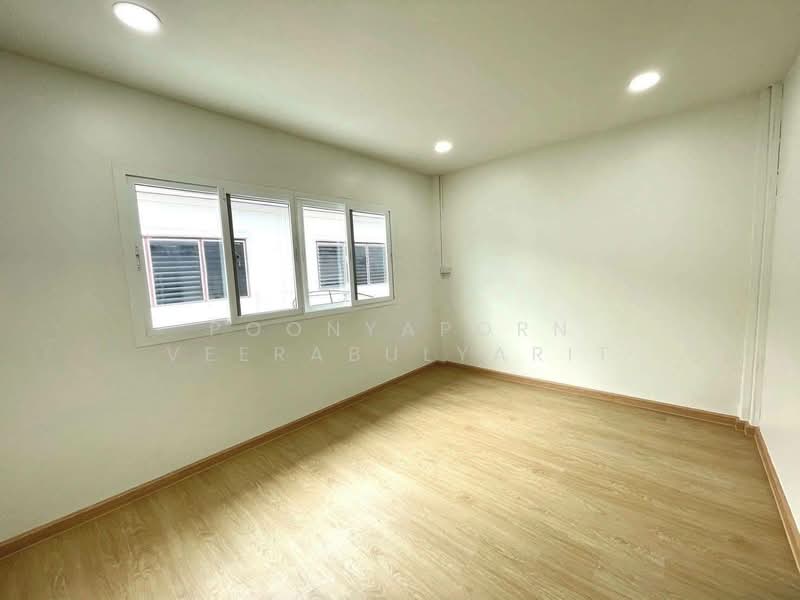หมู่บ้าน วีเคโฮม ท่าข้าม-พระราม 2, Bangkok, Tha Kham, Bang Khun Thian, Bangkok, 2 Bedrooms, 128 sqm, Townhouse For Sale, by Poonyaporn Veerabulyarit, 500303134 - DDproperty.com