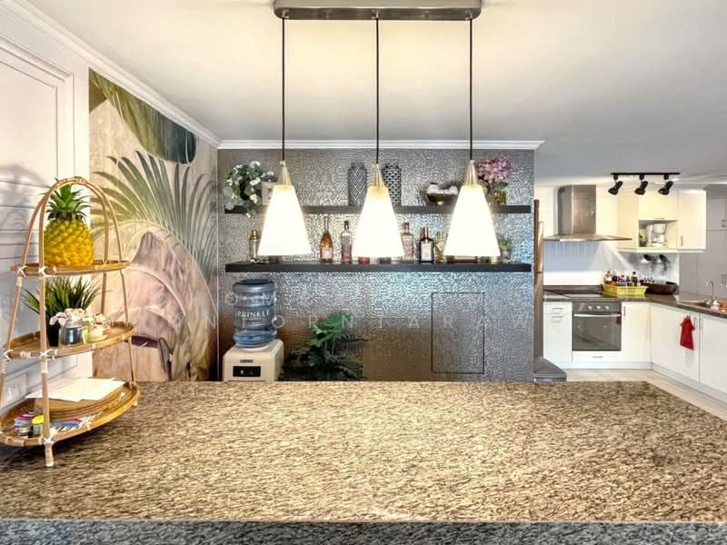 Ruamjai Heights, Bangkok, Sukhumvit, Khlongtoei Nua, Watthana, Bangkok, 3 Bedrooms, 176 sqm, Condo For Sale, by Chomratkamol Soontorntarawong (Gor), 500303193 - DDproperty.com