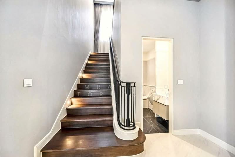 Narasiri Krungthep Kreetha, Bangkok, 69 Soi Pracha Ruamjai, Hua Mak, Bang Kapi, Bangkok, 4 Bedrooms, 495 sqm, Single Detached House For Rent, by Chomratkamol Soontorntarawong (Gor), 500303196 - DDproperty.com