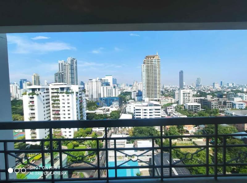 Royal Castle Sukhumvit : รอยัล คาสเซอร์ สุขุมวิท, กรุงเทพ, 30 ซอยสุขุมวิท 39, คลองเตยเหนือ, วัฒนา, กรุงเทพ, 144 ตร.ม., คอนโด ขาย, โดย Chomratkamol Soontorntarawong (Gor), 500303223 - DDproperty.com