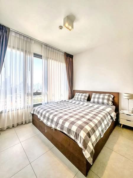 The Lofts Ekkamai, Bangkok, 1415 Sukhumvit Road, Phra Kanong Nua, Watthana, Bangkok, 2 Bedrooms, 70 sqm, Condo For Sale, by Chomratkamol Soontorntarawong (Gor), 500303259 - DDproperty.com