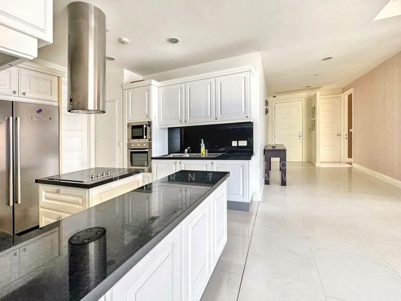 Royce Private Residences, Bangkok, 61 Soi Sukhumvit 31, Khlongtoei Nua, Watthana, Bangkok, 3 Bedrooms, 175 sqm, Condo For Sale, by Chomratkamol Soontorntarawong (Gor), 500303270 - DDproperty.com