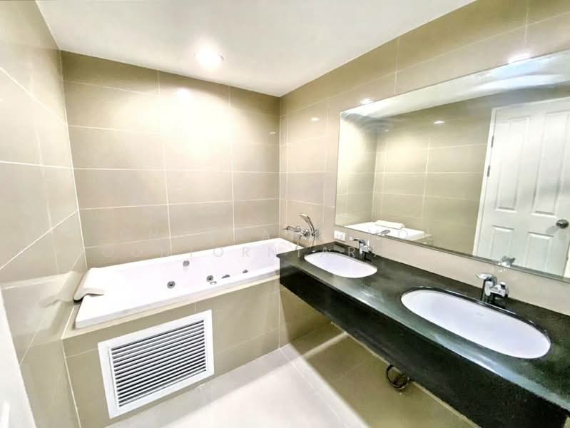 Belle Grand Rama 9, Bangkok, 131 Rama 9 Road, Huai Khwang, Huai Khwang, Bangkok, 5 Bedrooms, 206 sqm, Condo For Sale, by Chomratkamol Soontorntarawong (Gor), 500303292 - DDproperty.com