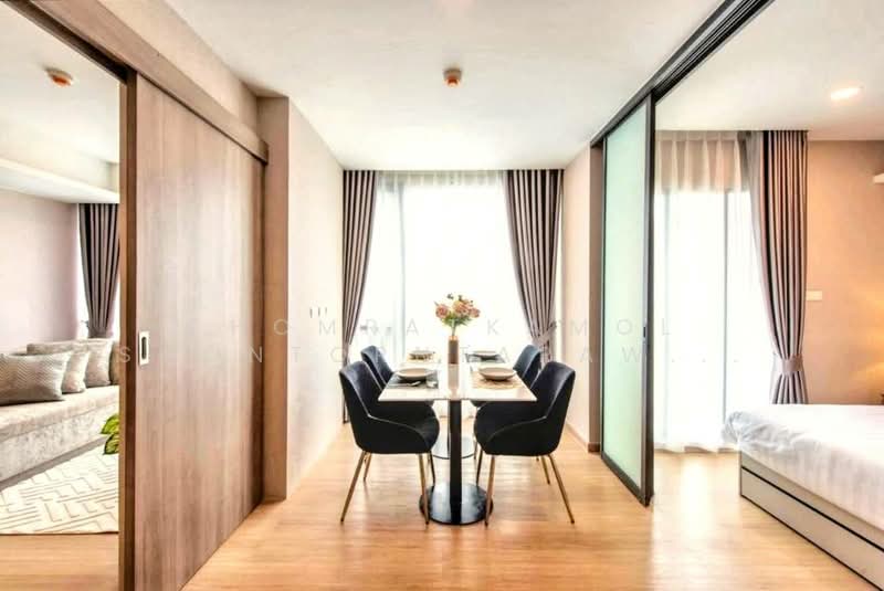 Lloyd Soonvijai-Thonglor, Bangkok, Soi Phetchaburi 47, Phetchaburi Road, Bang Kapi, Huai Khwang, Bangkok, 2 Bedrooms, 54 sqm, Condo For Rent, by Chomratkamol Soontorntarawong (Gor), 500303295 - DDproperty.com