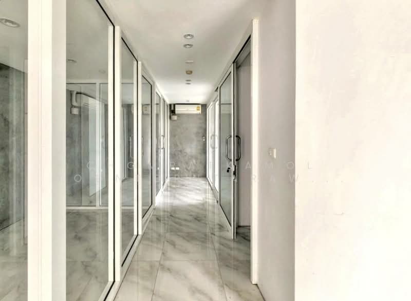 Srivara Mansion 2, Bangkok, Din Daeng, Bangkok, 9 Bedrooms, 176 sqm, Condo For Sale, by Chomratkamol Soontorntarawong (Gor), 500303303 - DDproperty.com