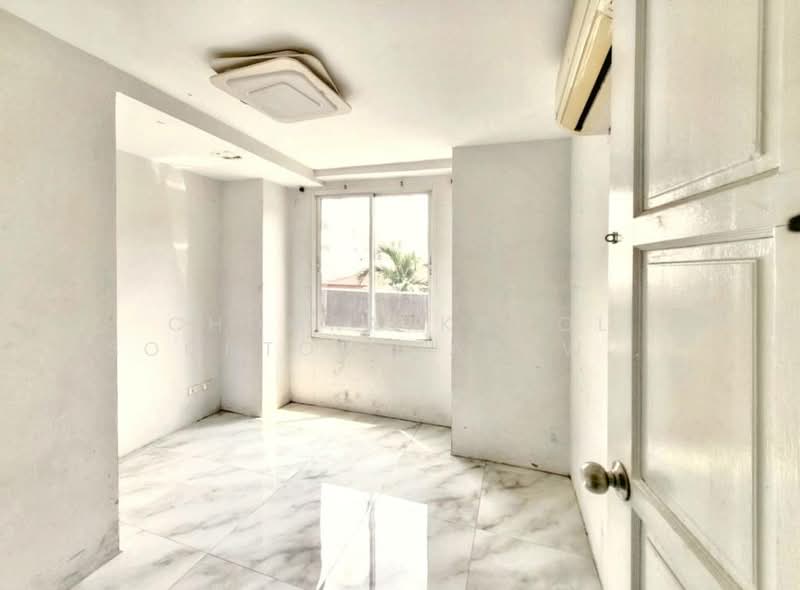 Srivara Mansion 2, Bangkok, Din Daeng, Bangkok, 9 Bedrooms, 176 sqm, Condo For Sale, by Chomratkamol Soontorntarawong (Gor), 500303303 - DDproperty.com