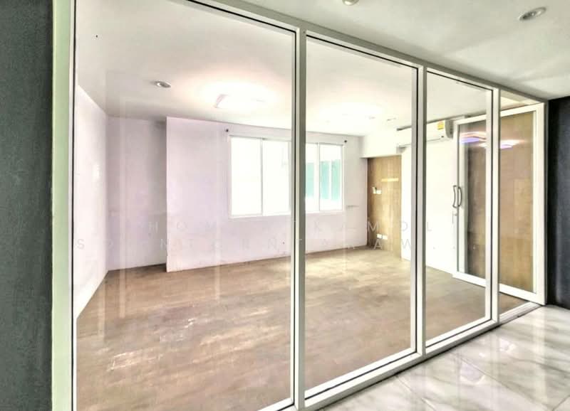 Srivara Mansion 2, Bangkok, Din Daeng, Bangkok, 9 Bedrooms, 176 sqm, Condo For Sale, by Chomratkamol Soontorntarawong (Gor), 500303303 - DDproperty.com