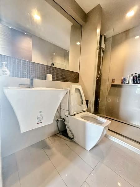 Rhythm Phahol-Ari, Bangkok, 1377 Phaholyothin Road, Samsen Nai, Phaya Thai, Bangkok, 2 Bedrooms, 67 sqm, Condo For Sale, by Chomratkamol Soontorntarawong (Gor), 500303333 - DDproperty.com