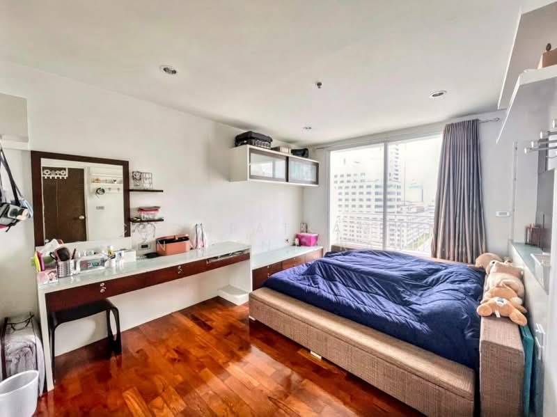 Baan Siri Silom, Bangkok, 3 Sriwiang Road, Silom, Bang Rak, Bangkok, 1 Bedroom, 54 sqm, Condo For Sale, by Chomratkamol Soontorntarawong (Gor), 500303335 - DDproperty.com
