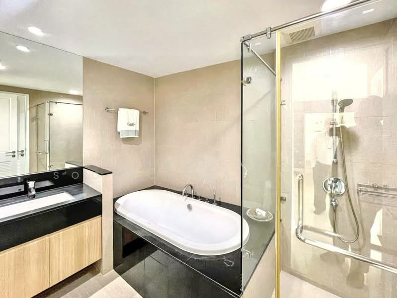 Baan Rajprasong, Bangkok, 3 Rajdamri Road, Lumphini, Pathum Wan, Bangkok, 1 Bedroom, 77 sqm, Condo For Sale, by Chomratkamol Soontorntarawong (Gor), 500303351 - DDproperty.com