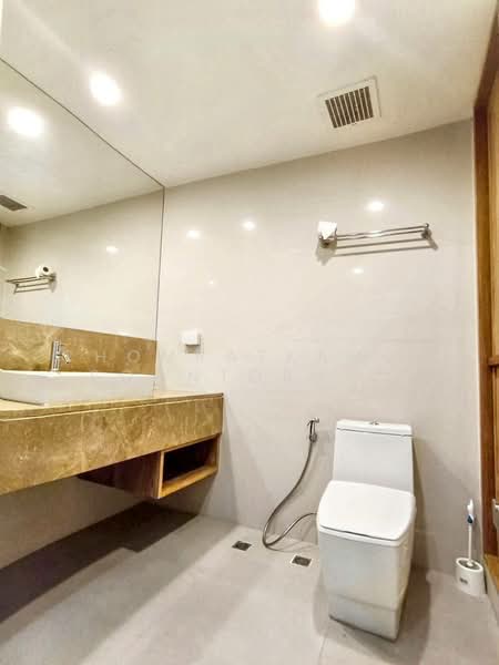 The Rajdamri, Bangkok, Ratchadamri Road, Lumphini, Pathum Wan, Bangkok, 2 Bedrooms, 120 sqm, Condo For Sale, by Chomratkamol Soontorntarawong (Gor), 500303362 - DDproperty.com