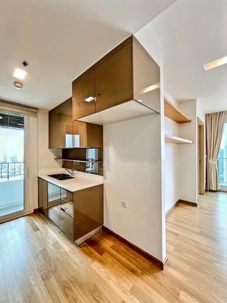 Siri At Sukhumvit, Bangkok, 902 Sukhumvit Road, Phra Kanong, Khlong Toei, Bangkok, 3 Bedrooms, 114 sqm, Condo For Sale, by Chomratkamol Soontorntarawong (Gor), 500303380 - DDproperty.com