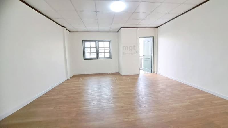 3 -storeys townhouse soi ladprao 117 for sale, Bangkok, ลาดพร้าว 117, Khlong Chan, Bang Kapi, Bangkok, 4 Bedrooms, 200 sqm, Townhouse For Sale, by Atiwat Atiwat, 500303382 - DDproperty.com