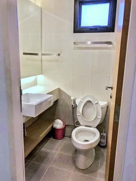 Zenith Place Sukhumvit 42, Bangkok, Sukhumvit Road, Phra Kanong, Khlong Toei, Bangkok, 2 Bedrooms, 64 sqm, Condo For Sale, by Chomratkamol Soontorntarawong (Gor), 500303389 - DDproperty.com