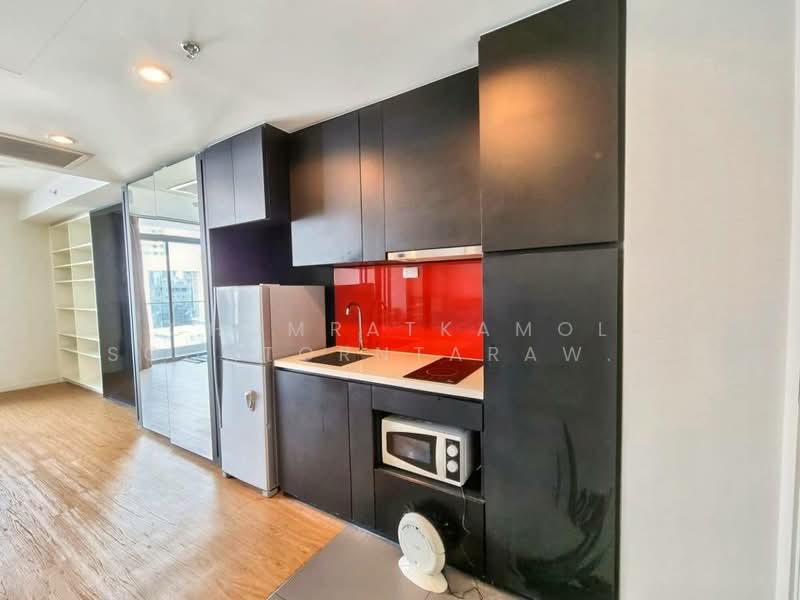 Siamese Surawong, Bangkok, Sap Road, Si Phraya, Bang Rak, Bangkok, 1 Bedroom, 45 sqm, Condo For Sale, by Chomratkamol Soontorntarawong (Gor), 500303410 - DDproperty.com