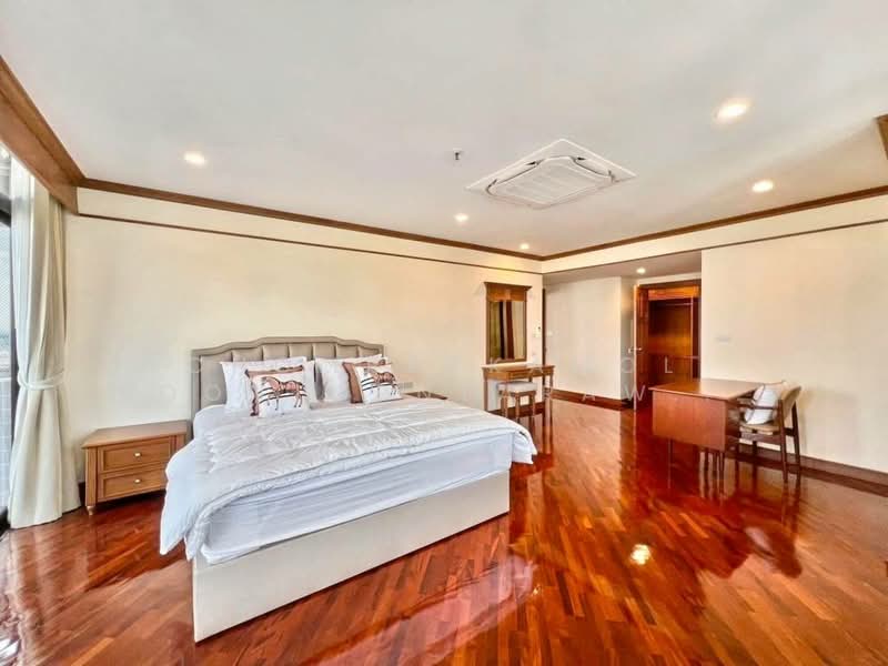 Ruamsuk Condominium, Bangkok, 12 Soi Athakravi, Khong Tan, Khlong Toei, Bangkok, 3 Bedrooms, 320 sqm, Condo For Rent, by Chomratkamol Soontorntarawong (Gor), 500303417 - DDproperty.com