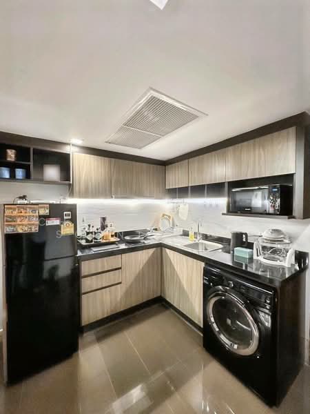 Focus Ploenchit, Bangkok, Soi Sukhumvit 2, Khlong Toei, Khlong Toei, Bangkok, 1 Bedroom, 34 sqm, Condo For Sale, by Chomratkamol Soontorntarawong (Gor), 500303448 - DDproperty.com