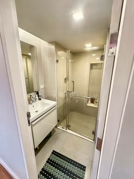Focus Ploenchit, Bangkok, Soi Sukhumvit 2, Khlong Toei, Khlong Toei, Bangkok, 1 Bedroom, 34 sqm, Condo For Sale, by Chomratkamol Soontorntarawong (Gor), 500303448 - DDproperty.com