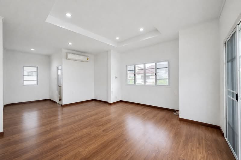 Preecha Romklao, Bangkok, Soi Romklao 1, Saen Sab, Min Buri, Bangkok, 4 Bedrooms, 245 sqm, Single Detached House For Sale, by ปุณกิตติ์ บุญสิริ, 500303489 - DDproperty.com