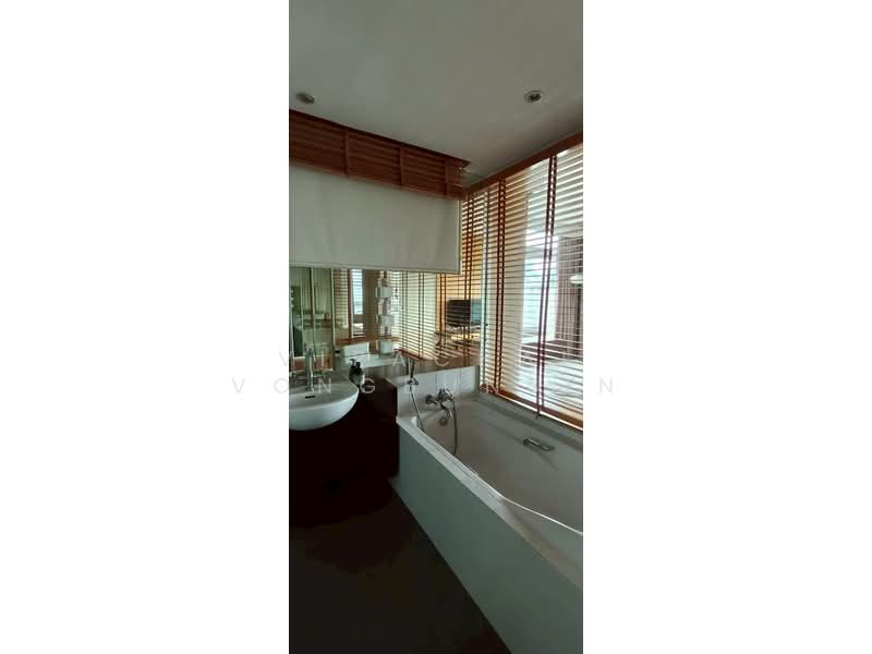 The Height, Bangkok, Soi Sukhumvit 55, Khlong Tan Nua, Watthana, Bangkok, 3 Bedrooms, 141 sqm, Condo For Rent, by Virachai Vongbunsin, 500303492 - DDproperty.com