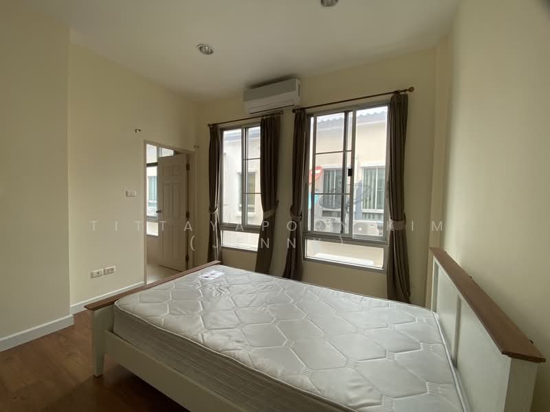Baan Klangmuang Grand De Paris Ratchada, Bangkok, Pradit Manutham Road, Wang Thonglang, Wang Thonglang, Bangkok, 3 Bedrooms, 195 sqm, Townhouse For Rent, by Tittayaporn Kim (Jenny), 500303497 - DDproperty.com