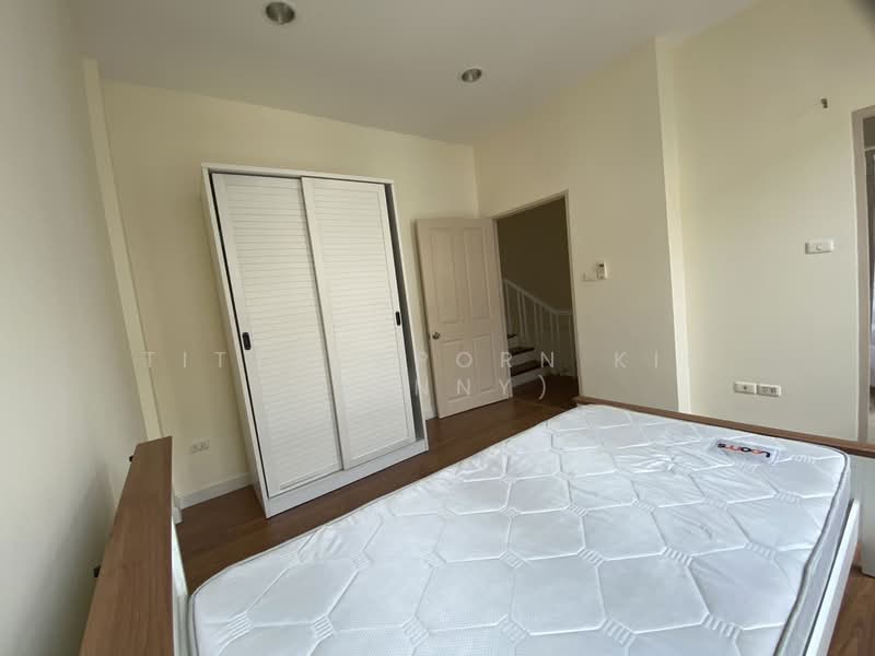Baan Klangmuang Grand De Paris Ratchada, Bangkok, Pradit Manutham Road, Wang Thonglang, Wang Thonglang, Bangkok, 3 Bedrooms, 195 sqm, Townhouse For Rent, by Tittayaporn Kim (Jenny), 500303497 - DDproperty.com
