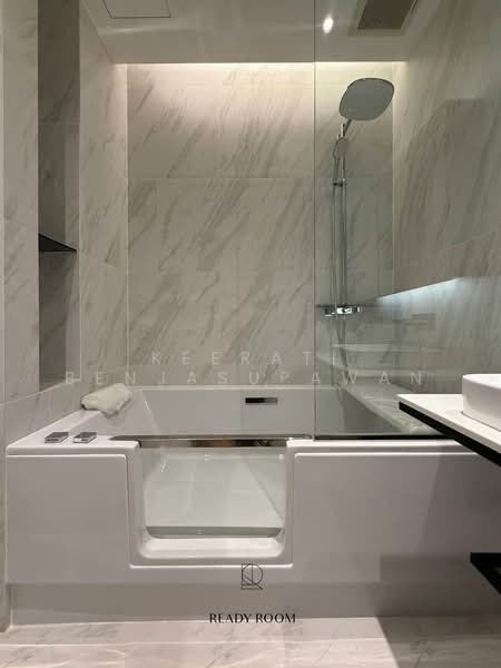 The Room Sukhumvit 38, Bangkok, Soi Sukhumvit 38, Phra Kanong, Khlong Toei, Bangkok, 1 Bedroom, 45 sqm, Condo For Rent, by Keerati Benjasupawan, 500303507 - DDproperty.com