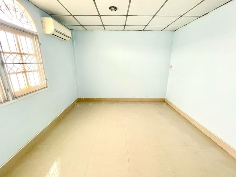 ขาย ทาวน์เฮ้าส์ 2 ชั้น หมู่บ้าน หงส์ประยูร 1 บางบัวทอง, Nonthaburi, Bang Rak Pattana, Bang Bua Thong, Nonthaburi, 2 Bedrooms, 80 sqm, Townhouse For Sale, by กรณวัสส์ กัณฑวัสส์วงส์, 500303508 - DDproperty.com