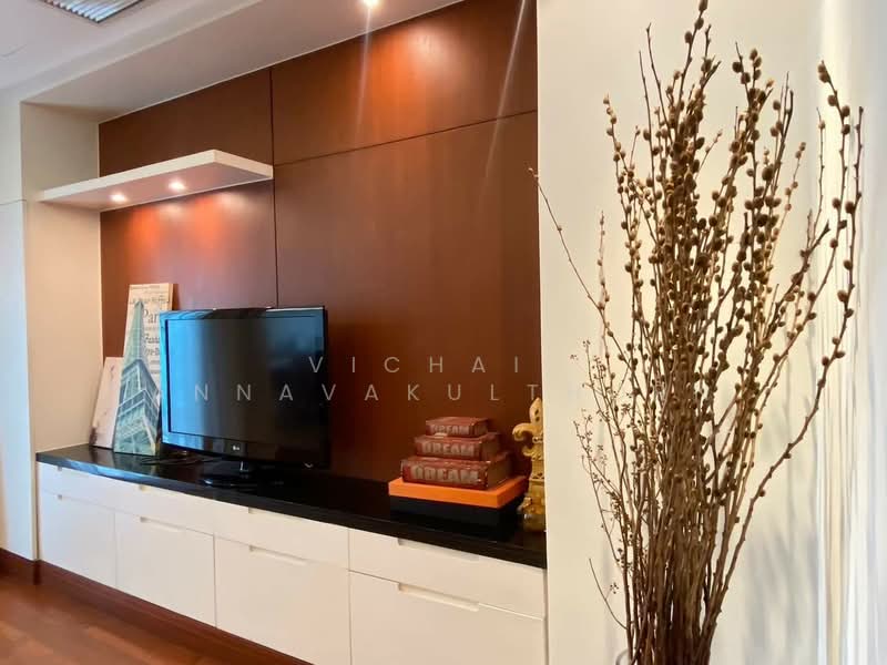Royal Residence Park, Bangkok, 99 Royal Resident Park Lumphini, Lumphini, Pathum Wan, Bangkok, 3 Bedrooms, 220 sqm, Apartment For Rent, by Vichai  Annavakulthorn, 500303532 - DDproperty.com