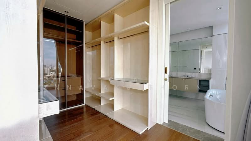 Kraam Sukhumvit 26, Bangkok, 55 Soi Sukhumvit 26 Sukhumvit Road, Khong Tan, Khlong Toei, Bangkok, 3 Bedrooms, 160 sqm, Condo For Rent, by Vichai  Annavakulthorn, 500303538 - DDproperty.com
