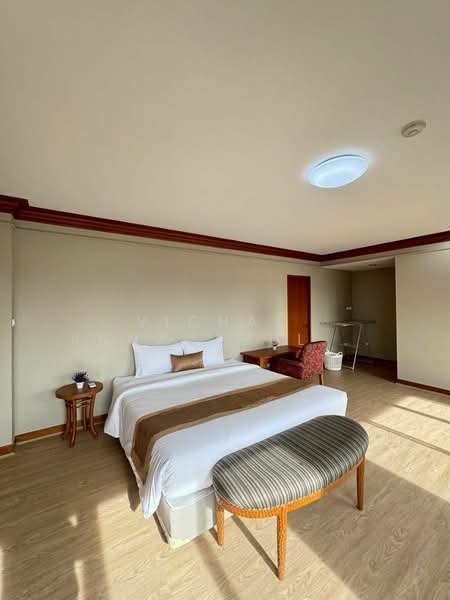 United Tower Thonglor, Bangkok, 333 Soi Thonglor 17, Khlong Tan Nua, Watthana, Bangkok, 1 Bedroom, 105 sqm, Condo For Rent, by Vichai Annavakulthorn, 500303547 - DDproperty.com