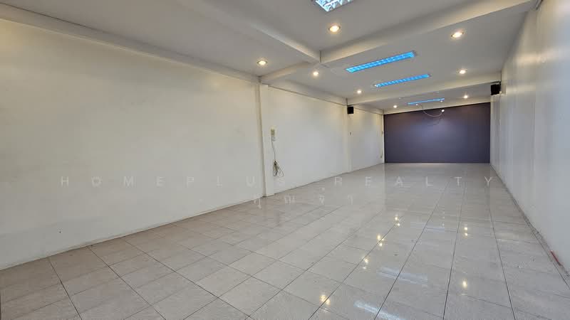 อาคารพาณิชย์ 3 ชั้นครึ่ง 2คูหา ติดถนนเพชรเกษม-โพธาราม, Ratchaburi, เพชรเกษม-โพธาราม, Ban Sing, Photharam, Ratchaburi, , 200 sqm, Shophouse For Sale, by HOMEPLUS REALTY - คุณจ๋า, 500303563 - DDproperty.com