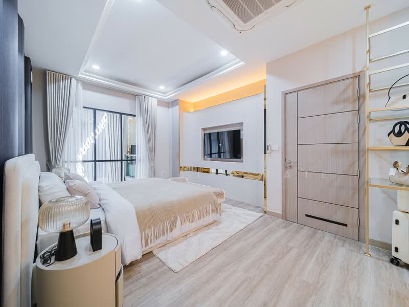 House for Sale Nong Pla Lai East Pattaya Modern Family, Chon Buri (Pattaya), Bang Lamung, Bang Lamung (Pattaya), Chon Buri (Pattaya), 4 Bedrooms, 272 sqm, Single Detached House For Sale, by PLC real estate, 500303574 - DDproperty.com