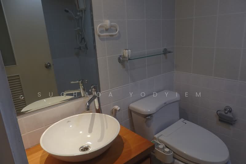Royal Castle Sukhumvit, Bangkok, 30 Soi Sukhumvit 39, Khlongtoei Nua, Watthana, Bangkok, 3 Bedrooms, 139 sqm, Condo For Sale, by Suchada Yodyiem, 500303596 - DDproperty.com
