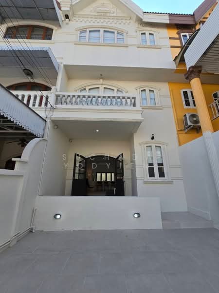 4-BR Townhouse, Bangkok, Saphan Song, Wang Thonglang, Bangkok, 4 Bedrooms, 112 sqm, Townhouse For Sale, by Suchada Yodyiem, 500303610 - DDproperty.com