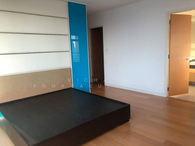 Fullerton Sukhumvit, Bangkok, Sukhumvit Road, Khlong Tan Nua, Watthana, Bangkok, 3 Bedrooms, 132 sqm, Condo For Rent, by Vichai  Annavakulthorn, 500303673 - DDproperty.com